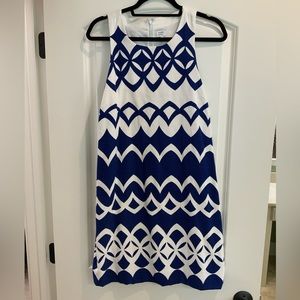 Crown & Ivy Size 10 Shift Dress